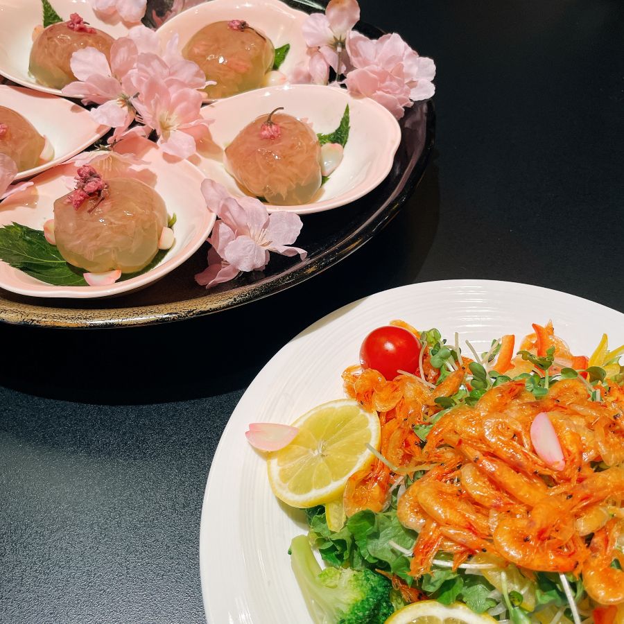 桜花ゼリー・桜えびサラダ